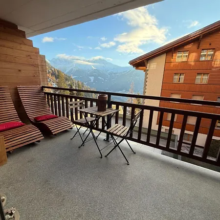 Apartment Loverbier With Pool In Building, Steps To Place