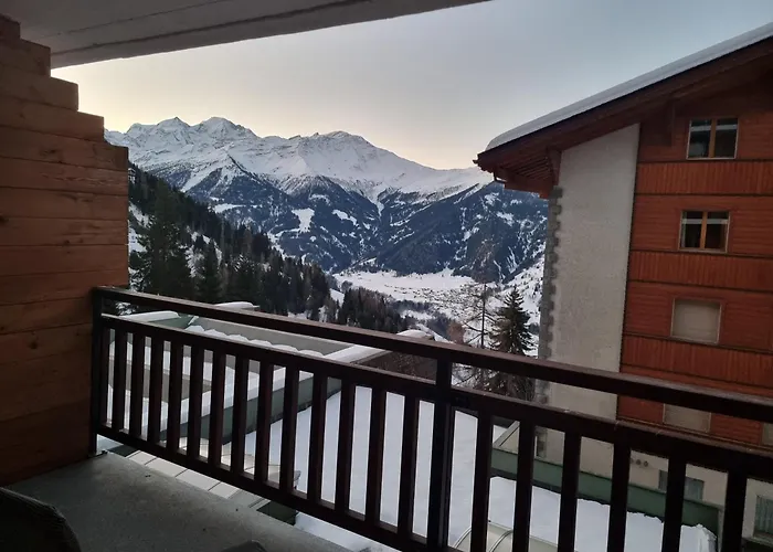 Newly Renovated Loverbier Steps From Place *