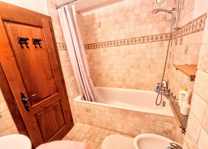 Newly Renovated Loverbier Steps From Place * Verbier